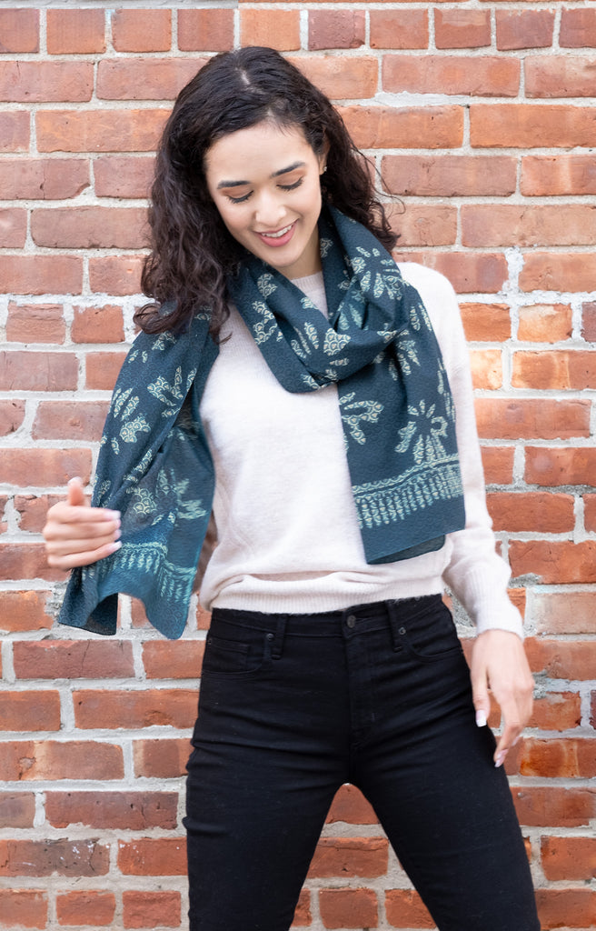 Scarf in Lotus