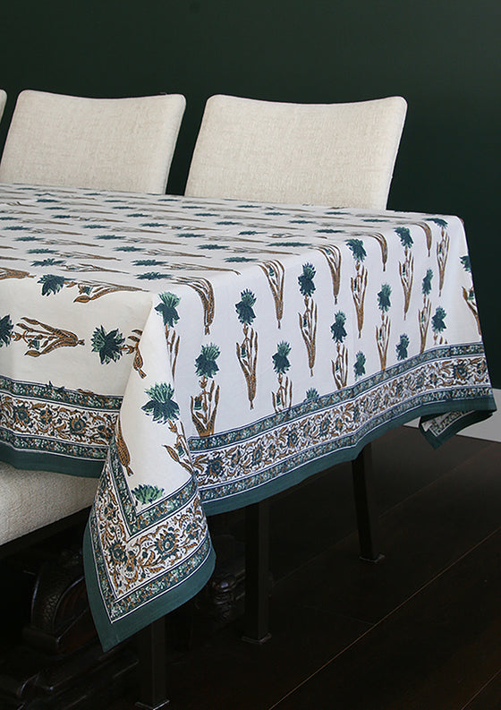 Table Linens in Trillium