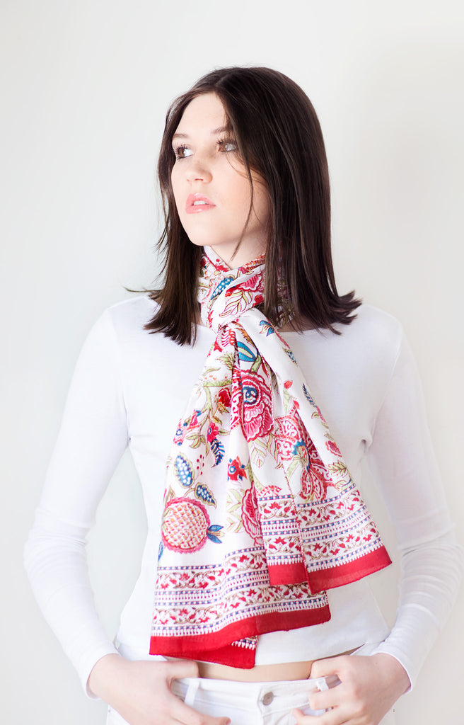 Scarf in Brilliant Floral