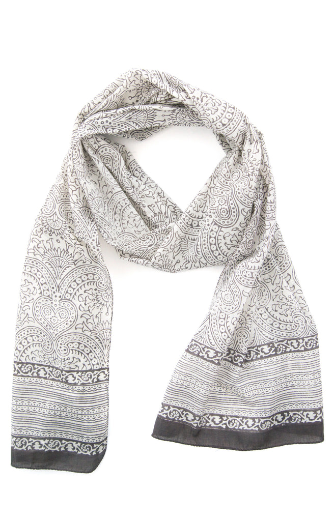 Scarf in Gray Spades