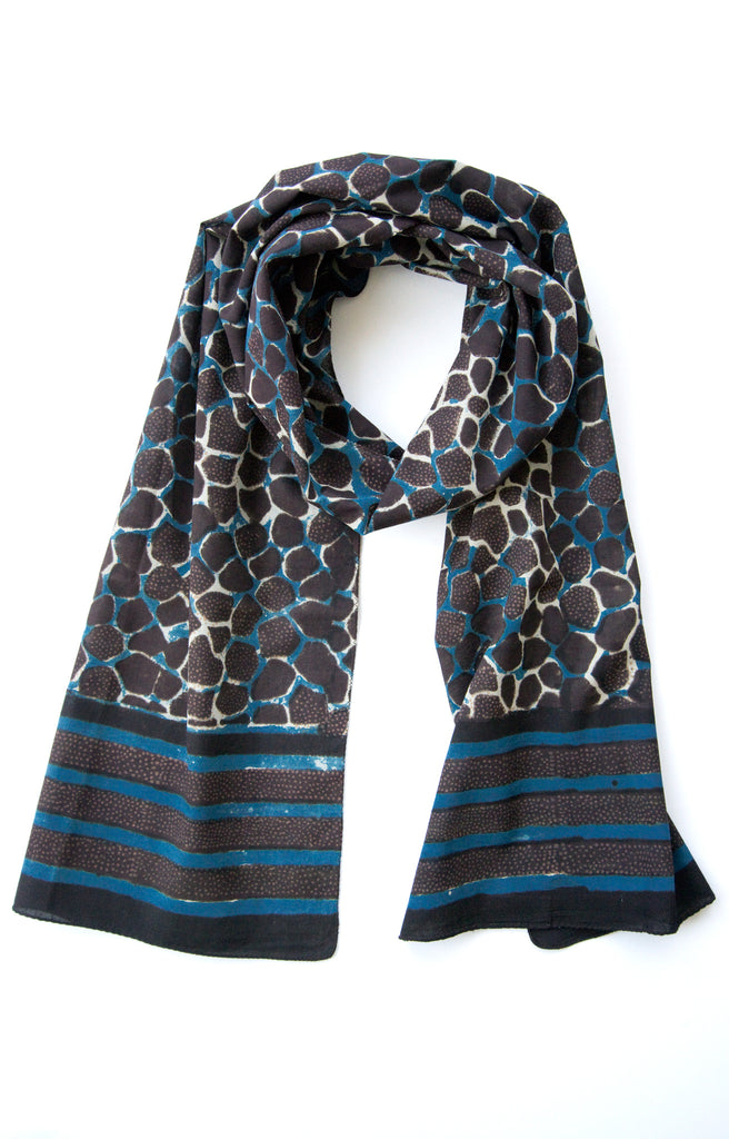 Scarf in Indigo Giraffe