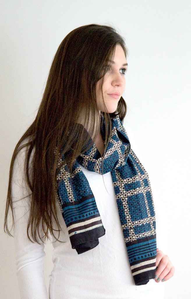 Scarf in Japanese Grid