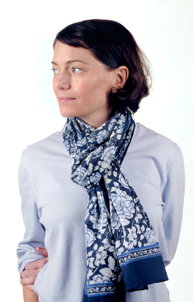 Anokhi USA - Scarf in Navy Roses