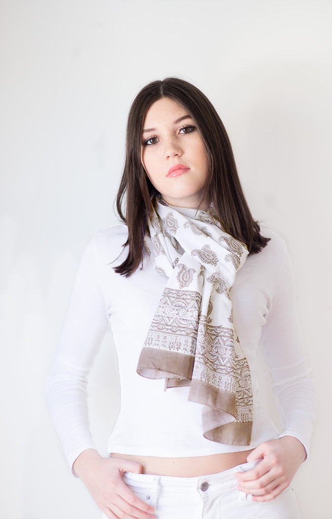 Scarf in Taupe Paisley