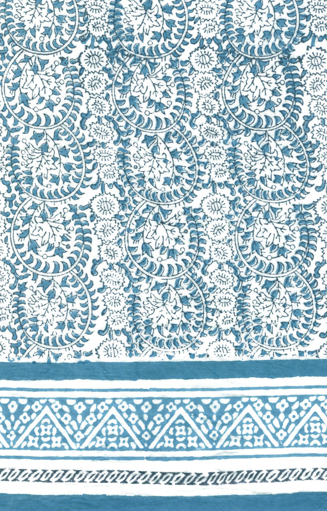Scarf in Wedgwood Lace